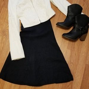 Saddle Ridge black linen maxi skirt.